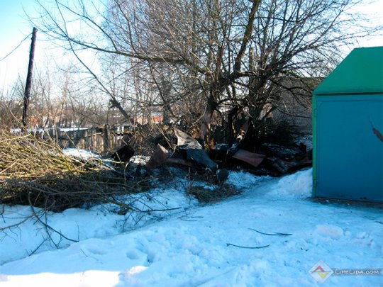 В Лиде на улице Невского горели гаражи