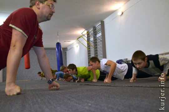 В Слуцке начала работу секция по рукопашному бою