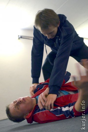 В Слуцке начала работу секция по рукопашному бою