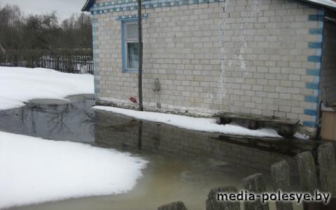 В Лунинецком районе в зоне возможных подтоплений 85 подворий. Вода подобралась к Гряде