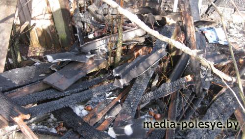 В Лунинце сгорела летняя кухня. В Микашевичах – автомобиль