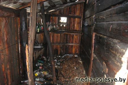 В Лунинце сгорела летняя кухня. В Микашевичах – автомобиль