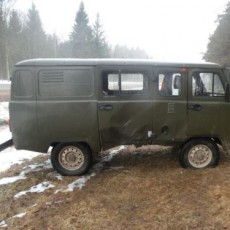 УАЗ подрезал такси