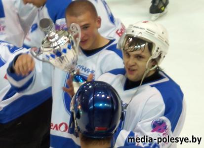 Хоккейный клуб «Лунинец» - чемпион кубка Надежды!