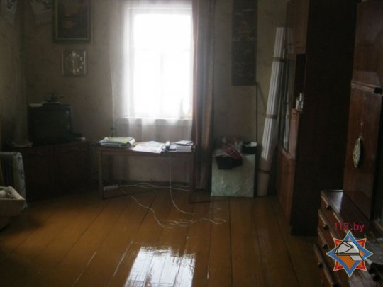 Спасатели смогли унять огонь в жилом доме в Горках