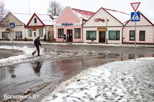 Шел пятый месяц зимы