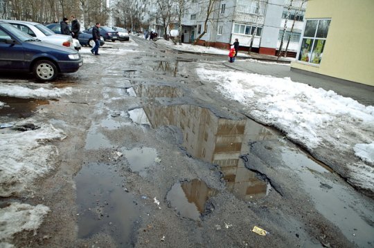 Могилёв: когда начнут ремонтировать ямы во дворах?