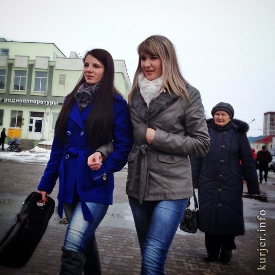 Фотоокна. 5 апреля 2013. Пешеходы