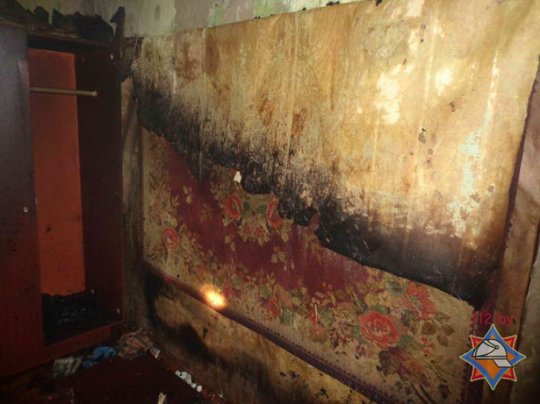 В Барановичах из горящего дома спасены муж и жена