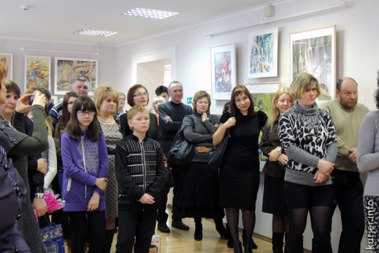 Открылась выставка, посвящённая юбилею художественной школы