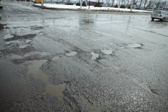 Дороги в Могилёве спасёт только капитальный ремонт (фото)
