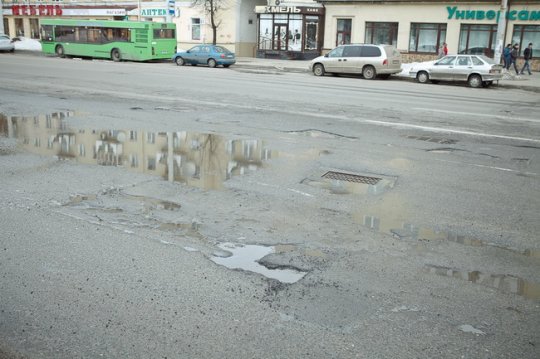Дороги в Могилёве спасёт только капитальный ремонт (фото)