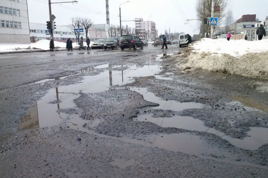 Дороги в Могилёве спасёт только капитальный ремонт (фото)