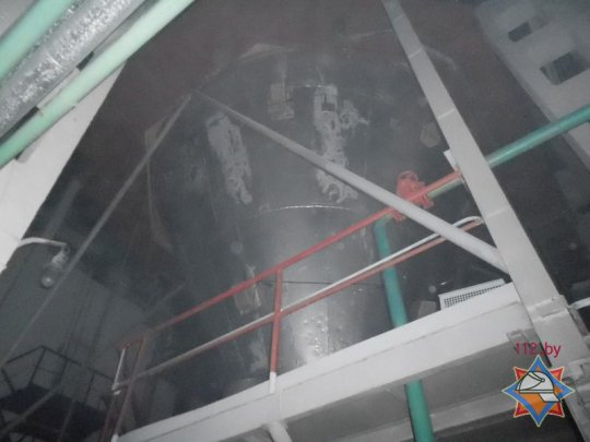 В Рогачеве из-за подгоревшего молока из цеха эвакуировались 13 человек (фото)