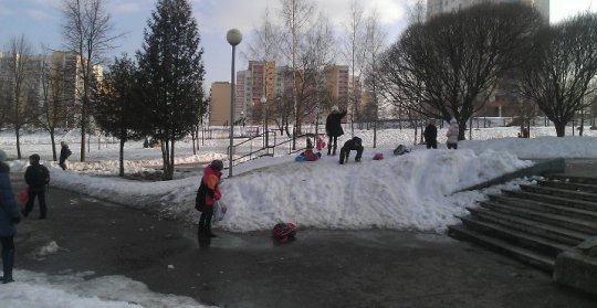 В Гродно школы начали огораживать заборами