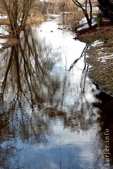 Депеша дня. 12.04.13. Журчит