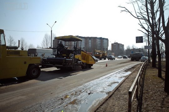 Дороги в Могилёве активно «латают» (фоторепортаж)