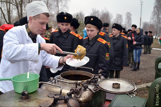 Зенитная ракетная бригада открыла двери
