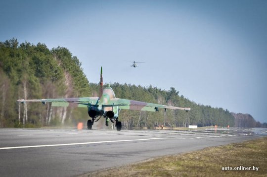 Летчики из Лиды совершили посадку на автомобильной ...