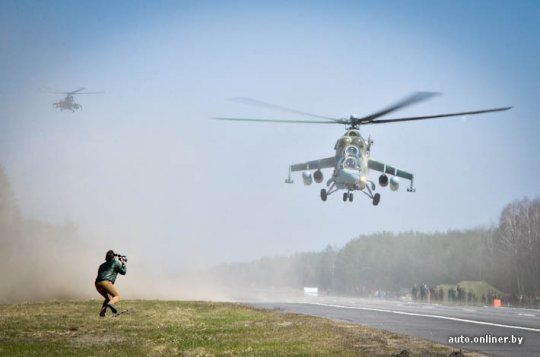 Летчики из Лиды совершили посадку на автомобильной ...