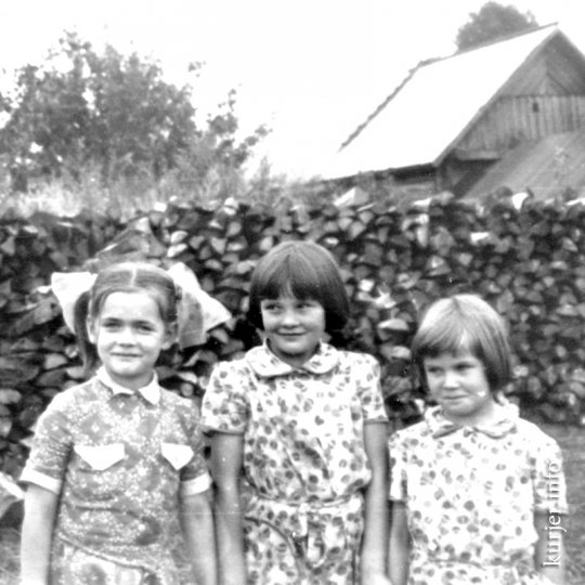 Валя и Наташа, мы вас ищем