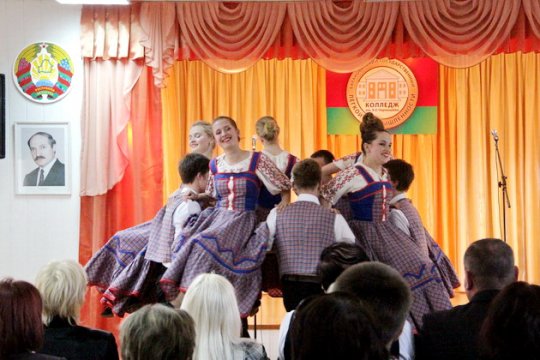 В Барановичах показали коллекции-участницы "Мельницы моды" разных лет