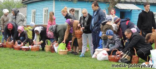 Православные встречают великий праздник Православные встречают великий праздник