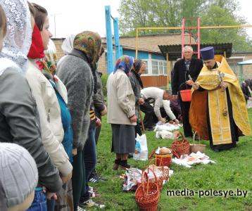 Православные встречают великий праздник Православные встречают великий праздник