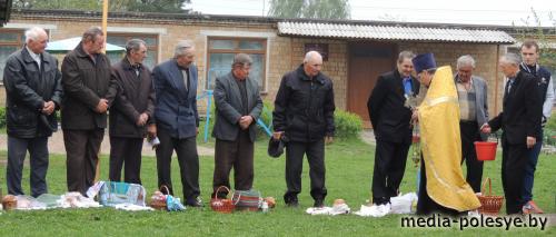 Православные встречают великий праздник Православные встречают великий праздник