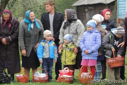 Православные встречают великий праздник Православные встречают великий праздник