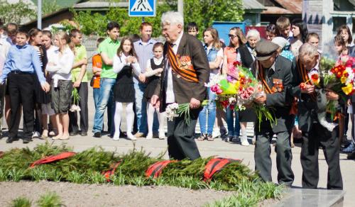 Митингом и концертом отметили День Победы в Давид-Городке Митингом и концертом отметили День Победы в Давид-Городке