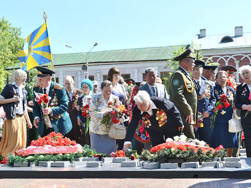 Праздничные мероприятия на площади Победы