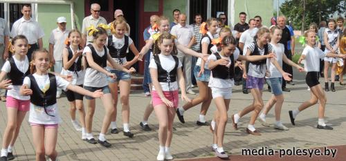 Дружные, активные, спортивные… Дружные, активные, спортивные…