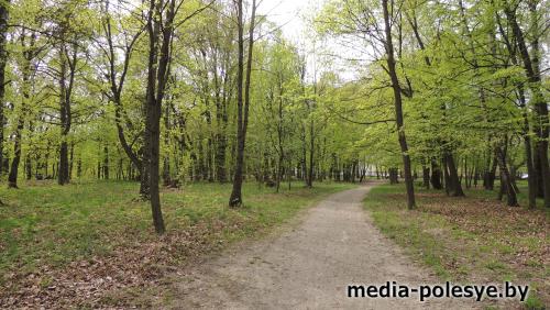 Непаўторныя і самабытныя паркі і заказнікі