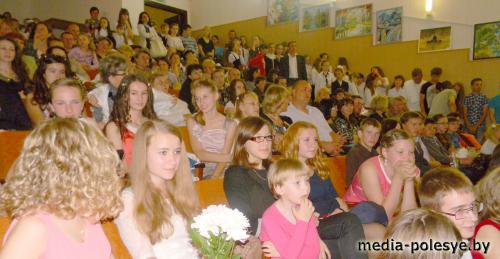 84 выпускника Лунинецкой ДШИ получили свидетельства об окончании школы