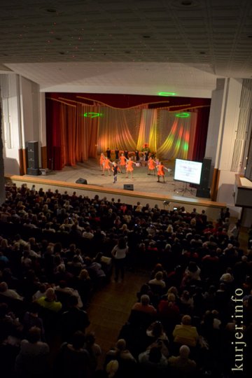 На концерте СШ №8 не было свободных мест