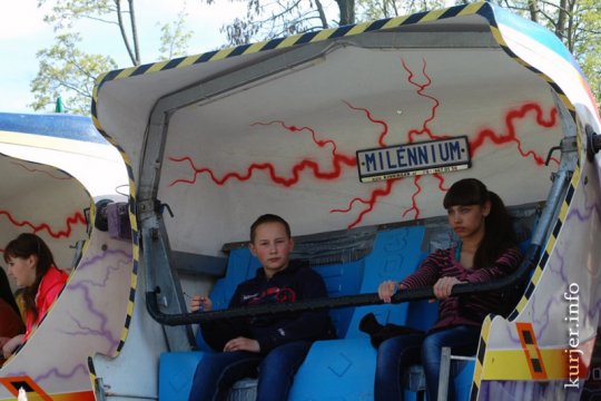 Фотоокна. 01.05.13. Первомай в парке