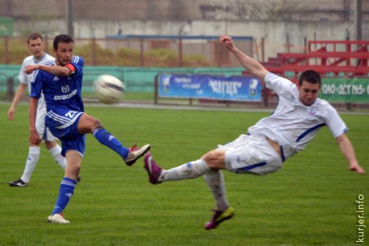 «Слуцк»—«Волна». Несколько фотографий с матча