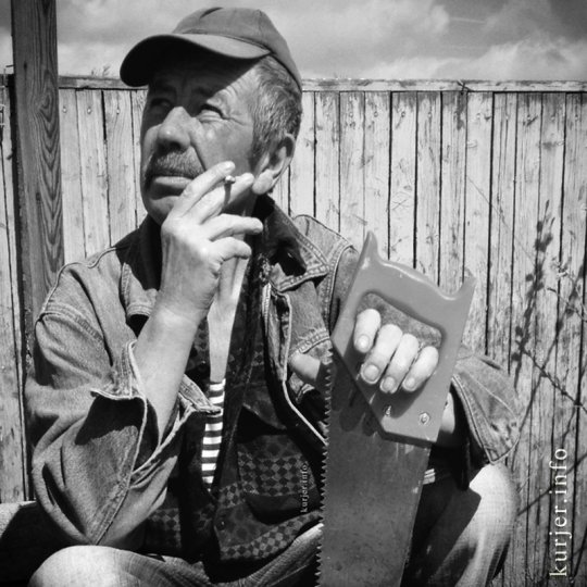 Фотоокна. 03.05.13. Мобильником