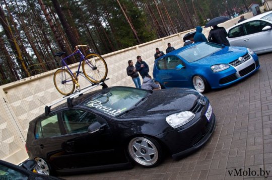В Молодечненском районе прошел Stance-фестиваль «заниженных» автомобилей (фото)