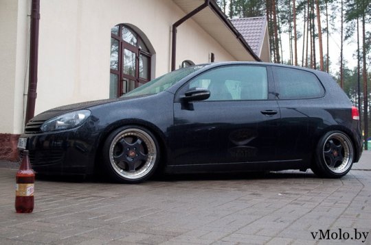 В Молодечненском районе прошел Stance-фестиваль «заниженных» автомобилей (фото)