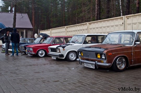 В Молодечненском районе прошел Stance-фестиваль «заниженных» автомобилей (фото)
