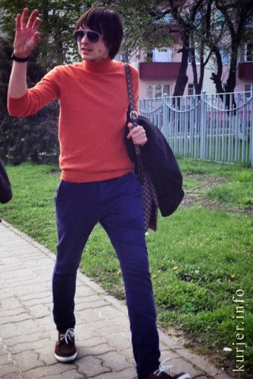 Фотоокна. 07.05.13. Четыре человека и кошка