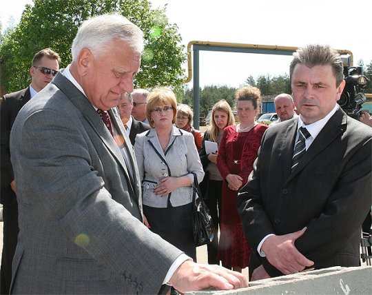 Мясникович посетил Петриковский керамзитовый завод (фото)