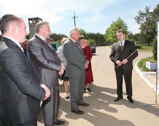 Мясникович посетил Петриковский керамзитовый завод (фото)