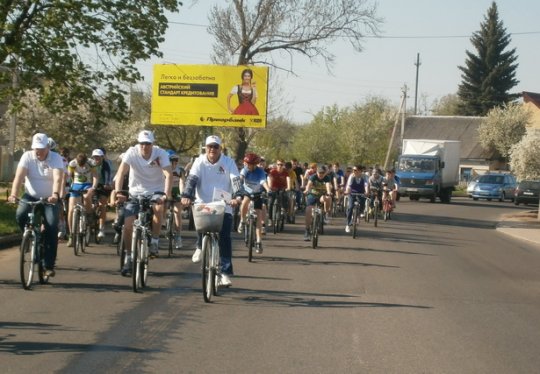 В Барановичах в честь 9 Мая прошли вело- и мотопробеги
