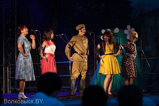 День Победы: вечерний концерт (фото)