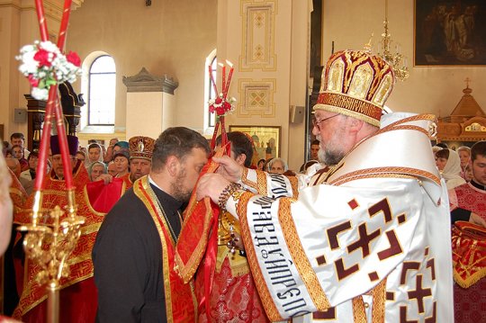 Трое волковысских священников получили награду