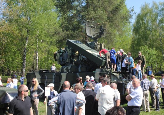 Впервые в Жодино: выставка военной техники