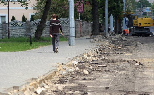 Масштабная реконструкция в Гродно: Буденного все еще открыта, на Дзержинского перекрыли лишь часть улицы